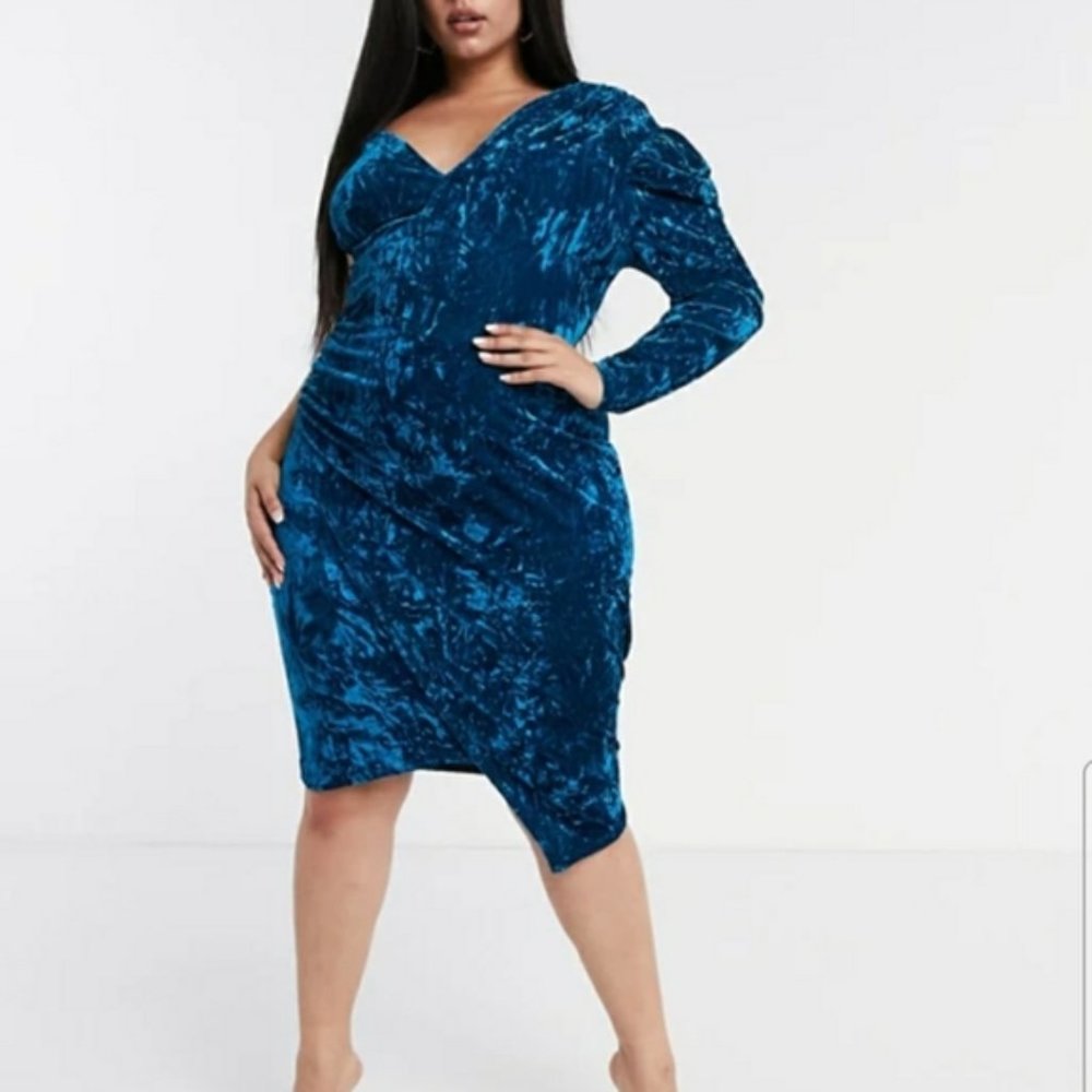 Club L London Plus one shoulder velvet mini dress
